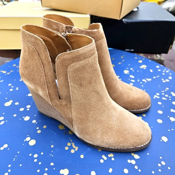 Lucky Brand LK-Yabba Oiled Suede Booties Size 10 - Picture 8 of 16
